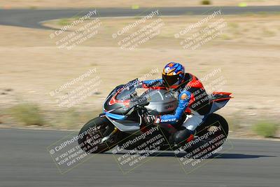 media/Oct-16-2022-TrackXperience (Sun) [[236a00b5b6]]/Group 3/session 2 turn 11/